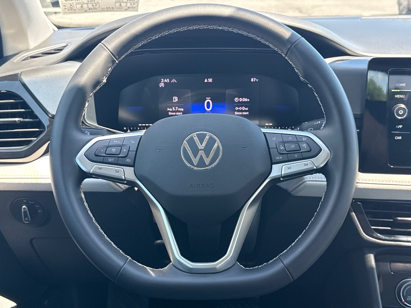 Certified 2025 Volkswagen Taos S AWD/4WD image 15