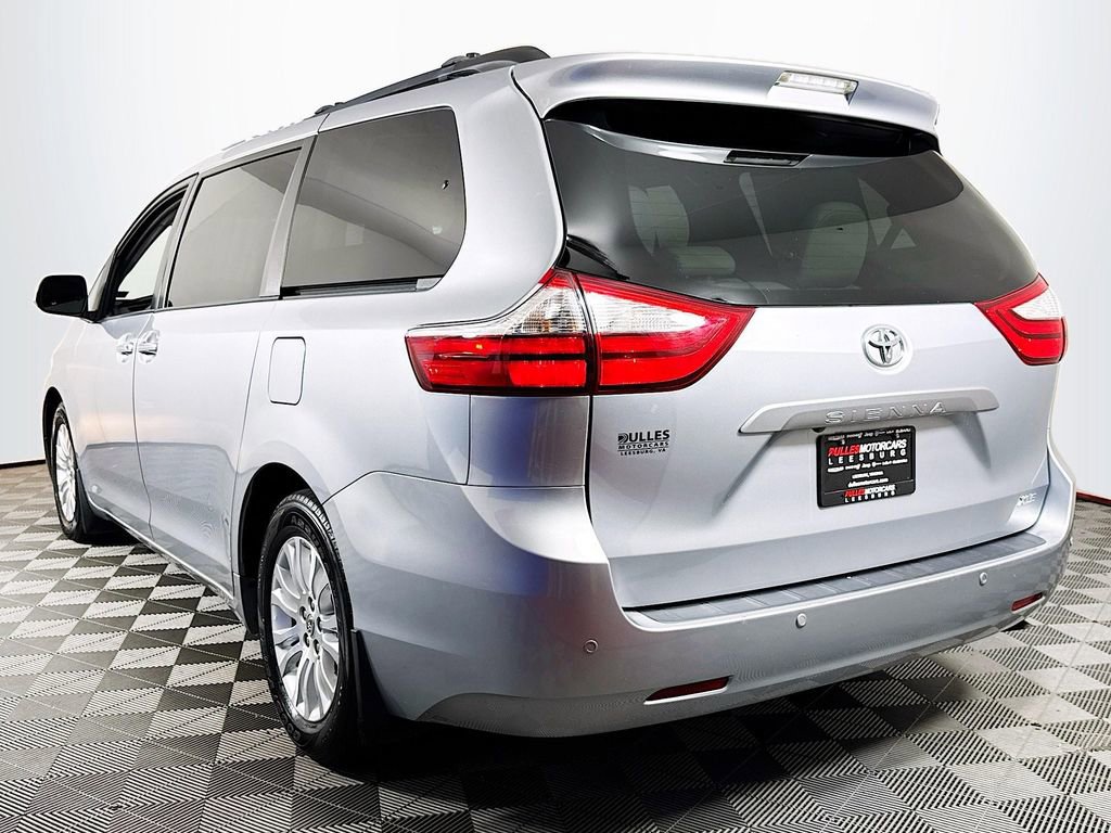 Used 2015 Toyota Sienna XLE Premium image 5