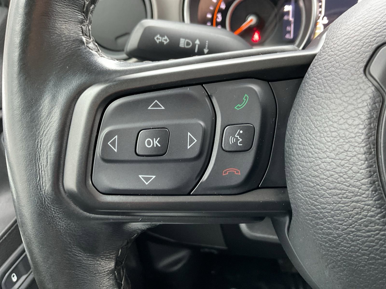 Used 2022 Jeep Gladiator Sport image 19