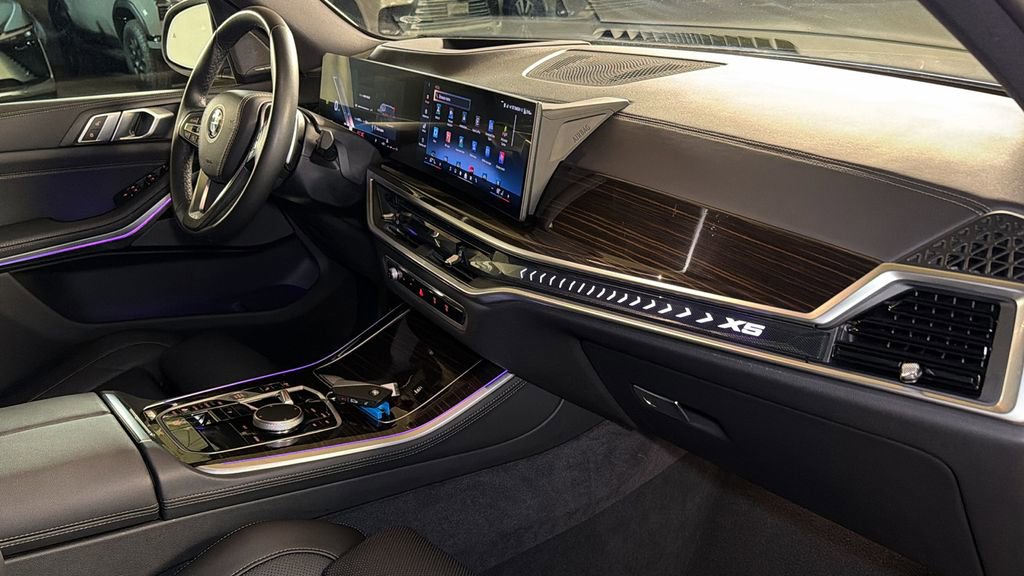 Used 2026 BMW X5 xDrive40i image 10