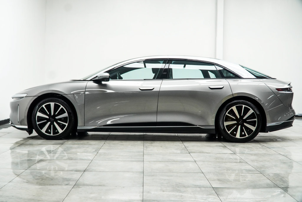 Used 2023 Lucid Air Grand Touring AWD/4WD image 11