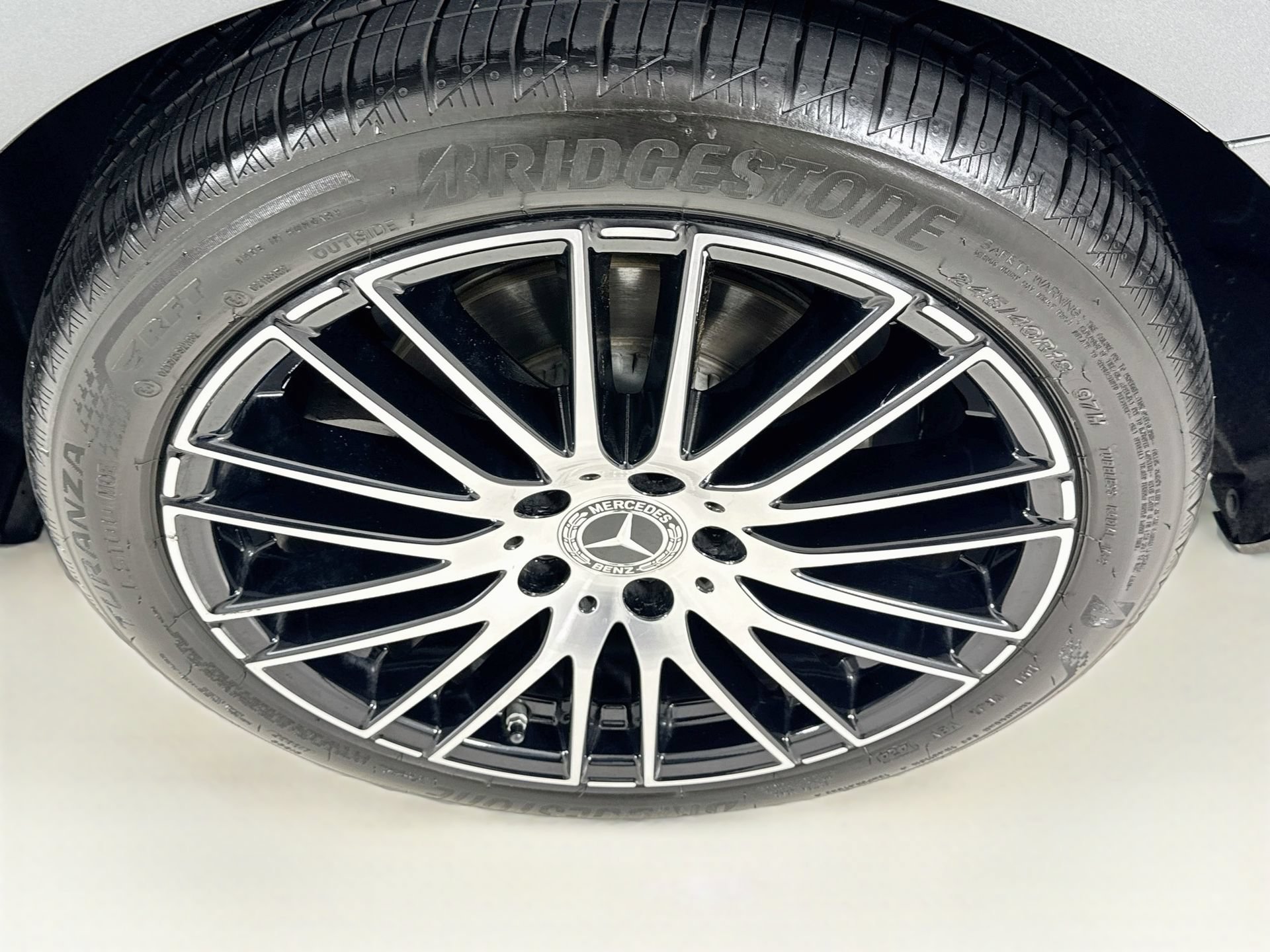 Certified 2025 Mercedes-Benz C 300 Sedan image 32