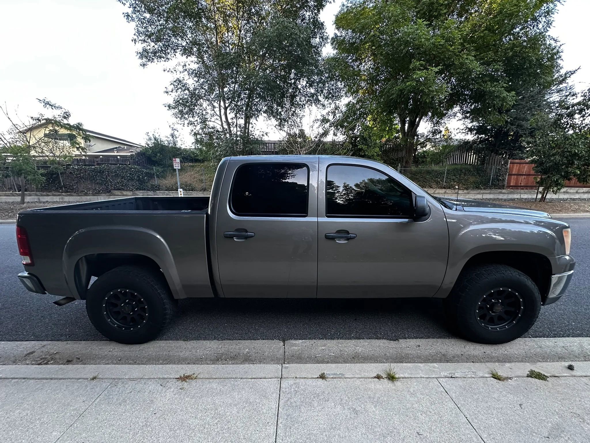 Used 2013 GMC Sierra 1500 SLE w/ Power Tech Package AWD/4WD image 7