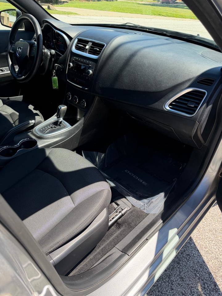 Used 2013 Dodge Avenger SE FWD image 18