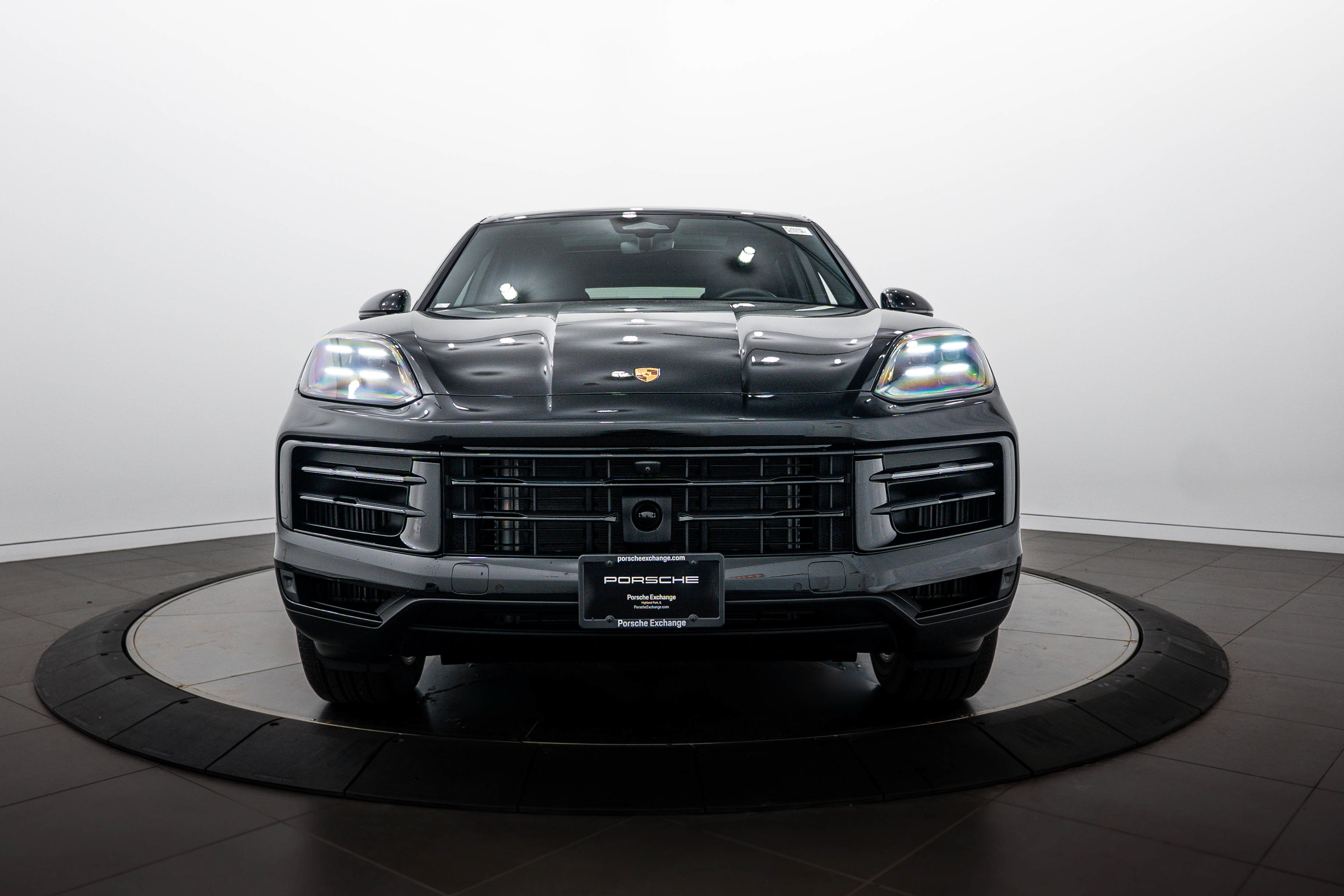 Certified 2026 Porsche Cayenne AWD/4WD image 10