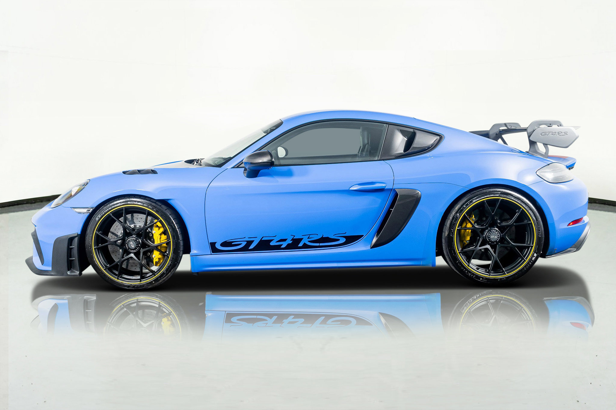 Used 2023 Porsche 718 Cayman GT4 RS w/ Weissach Package image 16