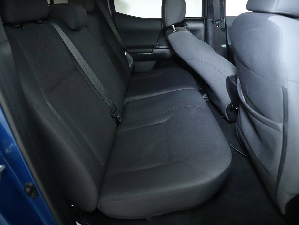 Used 2017 Toyota Tacoma TRD Off-Road w/ Premium & Technology Package image 34