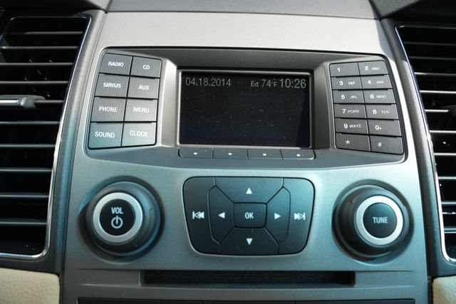 Used 2014 Ford Taurus SE FWD image 21