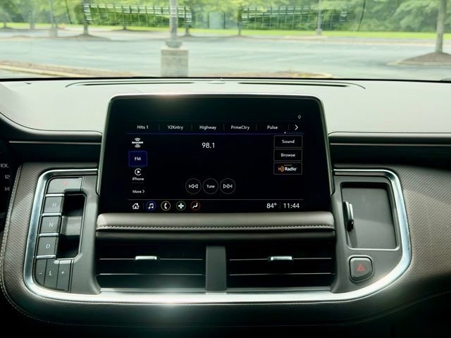 Used 2021 GMC Yukon SLT w/ SLT Premium Package AWD/4WD image 22