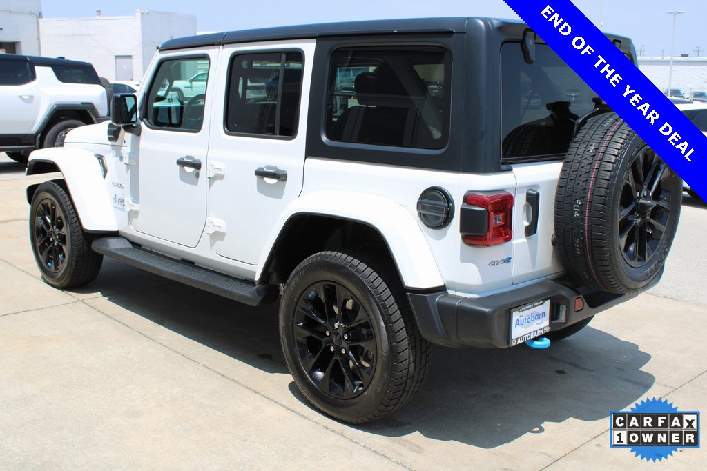 Used 2022 Jeep Wrangler Unlimited Sahara w/ Cold Weather Group image 4
