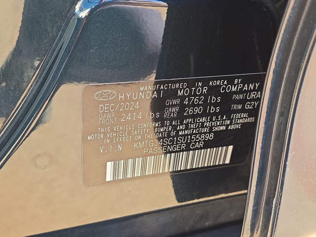 Used 2025 Genesis G70 2.5T image 34