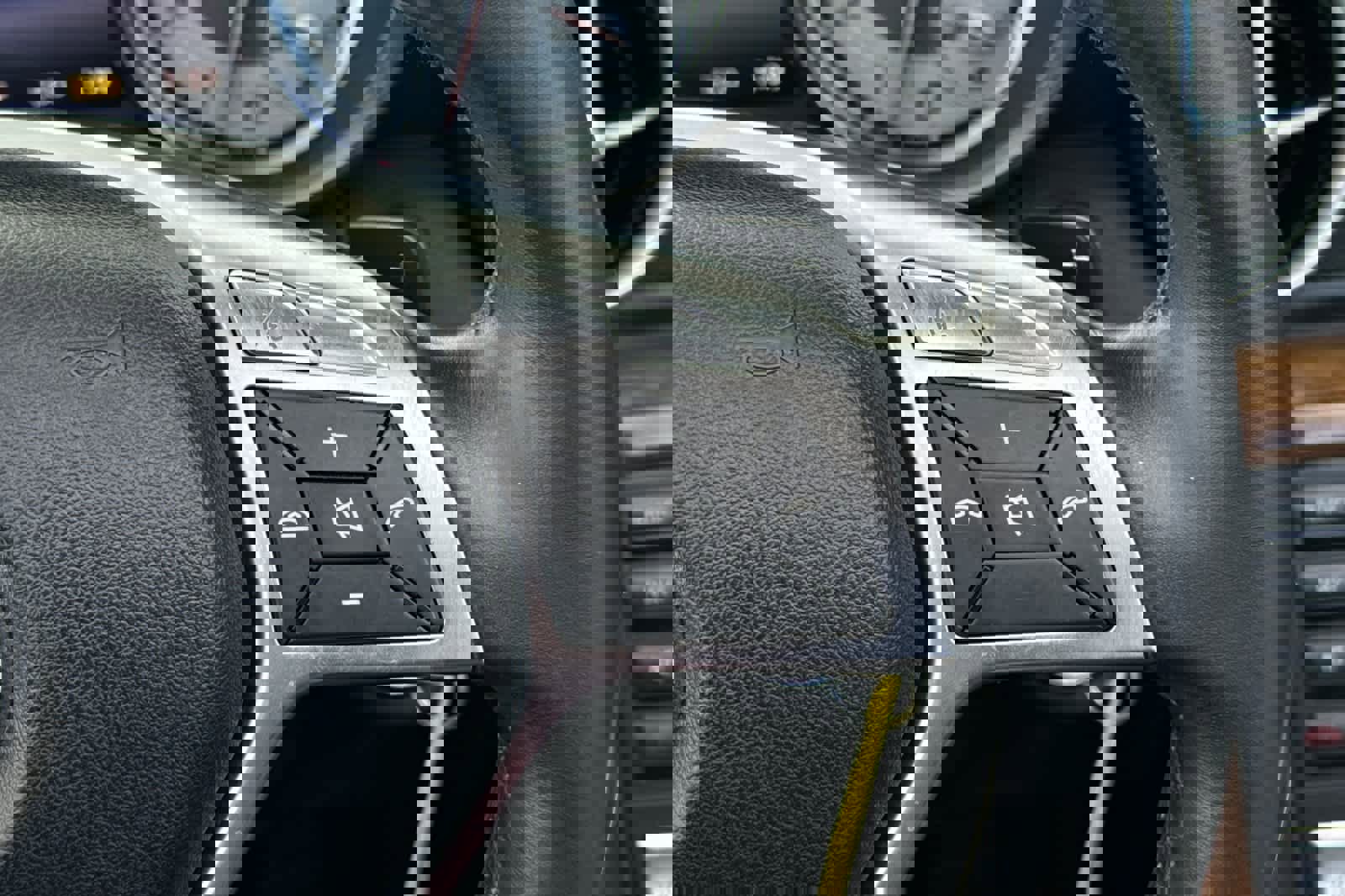 Used 2014 Mercedes-Benz SLK 350 image 24