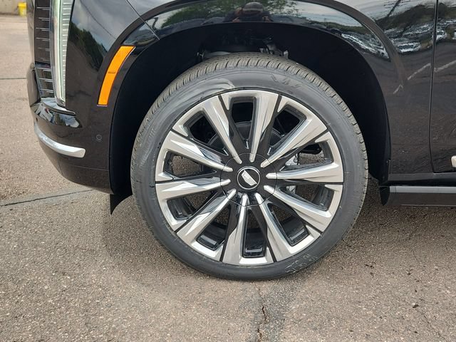 New 2026 Cadillac Escalade ESV Luxury w/ Touring Package AWD/4WD image 27