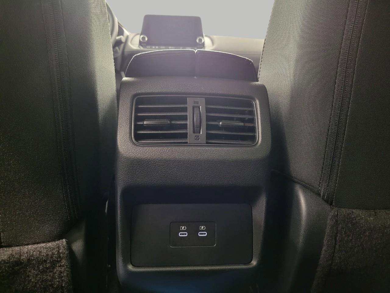 Used 2025 Nissan Rogue SV AWD/4WD image 23