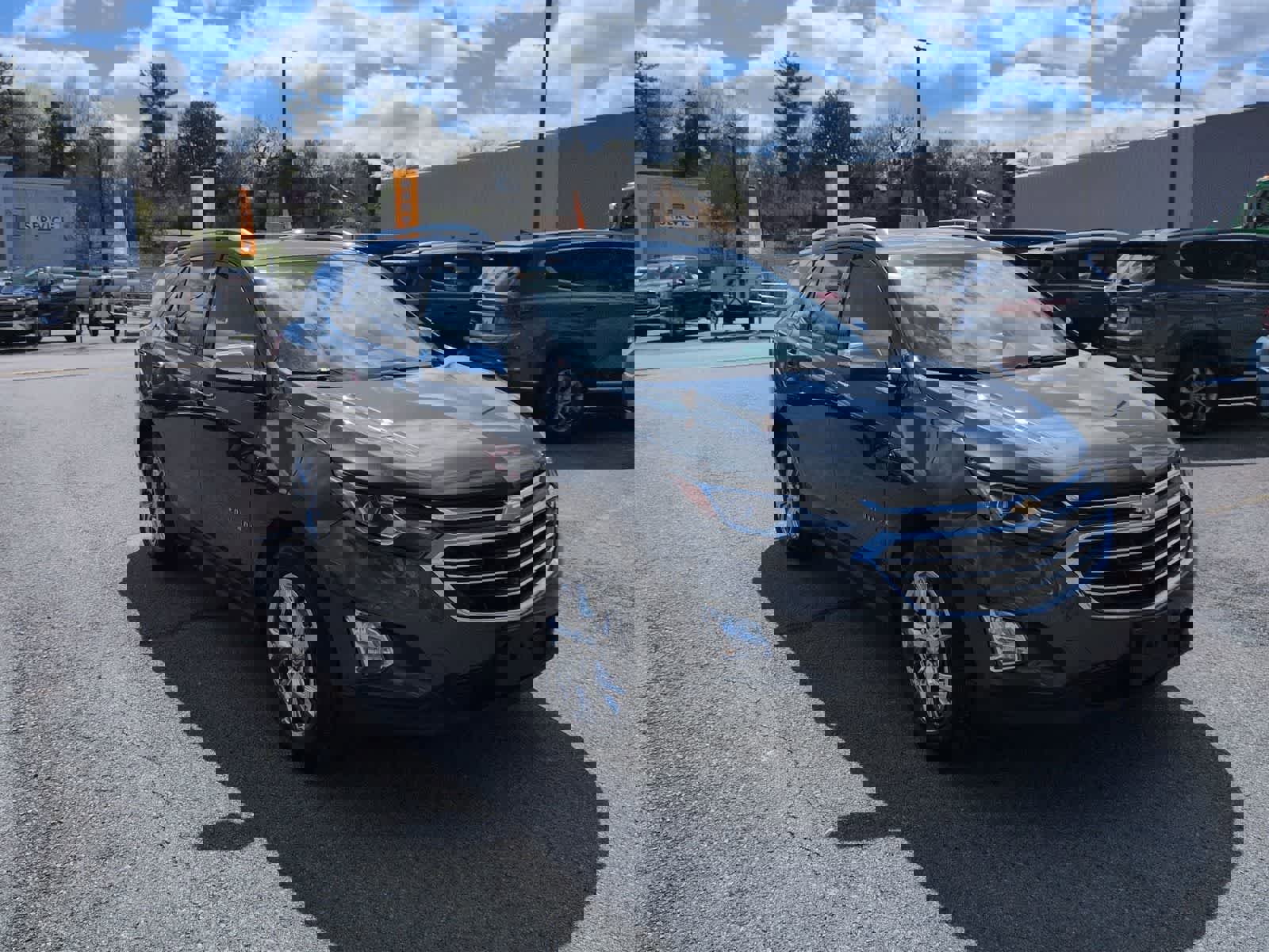 Used 2020 Chevrolet Equinox Premier image 2