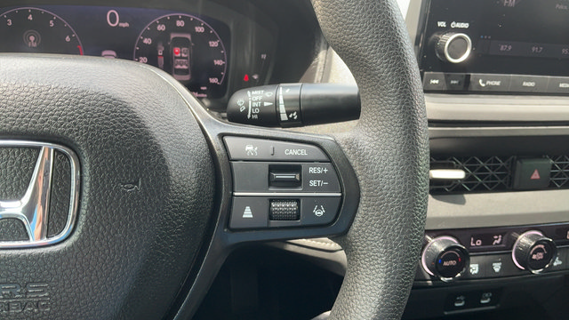 Used 2025 Honda Accord SE image 12