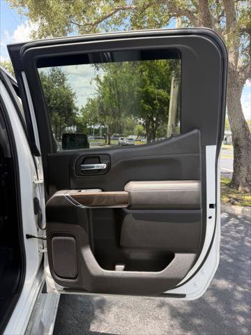Used 2022 Chevrolet Silverado 1500 LT AWD/4WD image 18