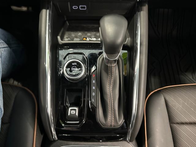 Used 2025 GMC Canyon AT4 w/ AT4 Premium Package image 28