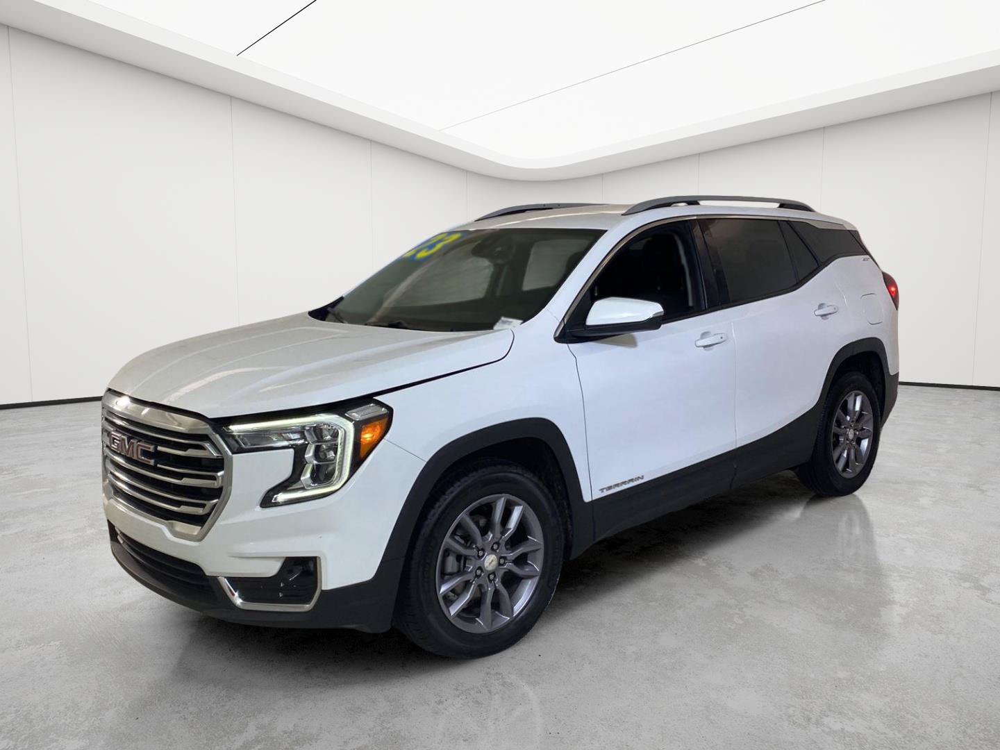 Certified 2023 GMC Terrain SLT w/ LPO, Floor Liner Package AWD/4WD image 3