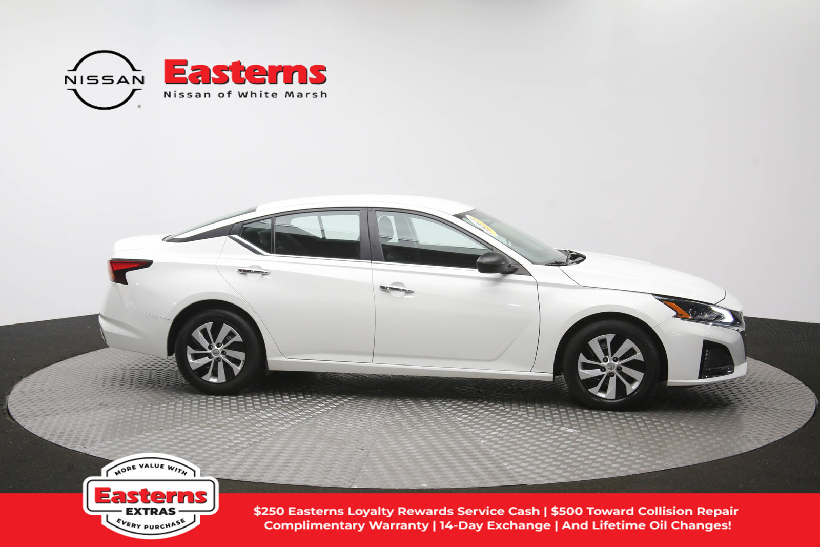 Used 2024 Nissan Altima 2.5 S FWD image 44