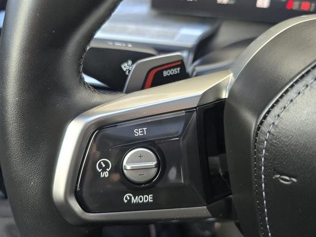 Used 2024 BMW i7 xDrive60 image 25