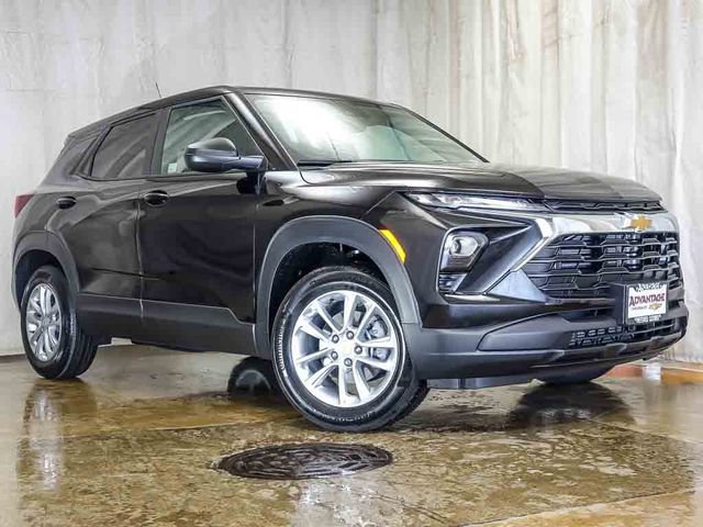 New 2026 Chevrolet TrailBlazer LS w/ LS Convenience Package FWD image 2
