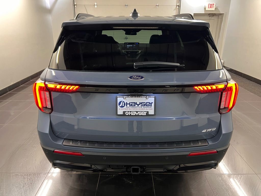 New 2026 Ford Explorer ST-Line w/ ST-Line Street Pack AWD/4WD image 6