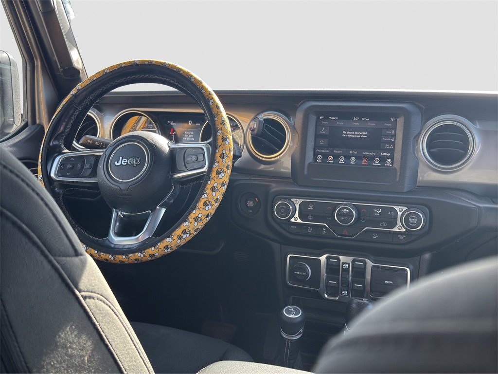 Used 2020 Jeep Wrangler Unlimited Sahara image 13