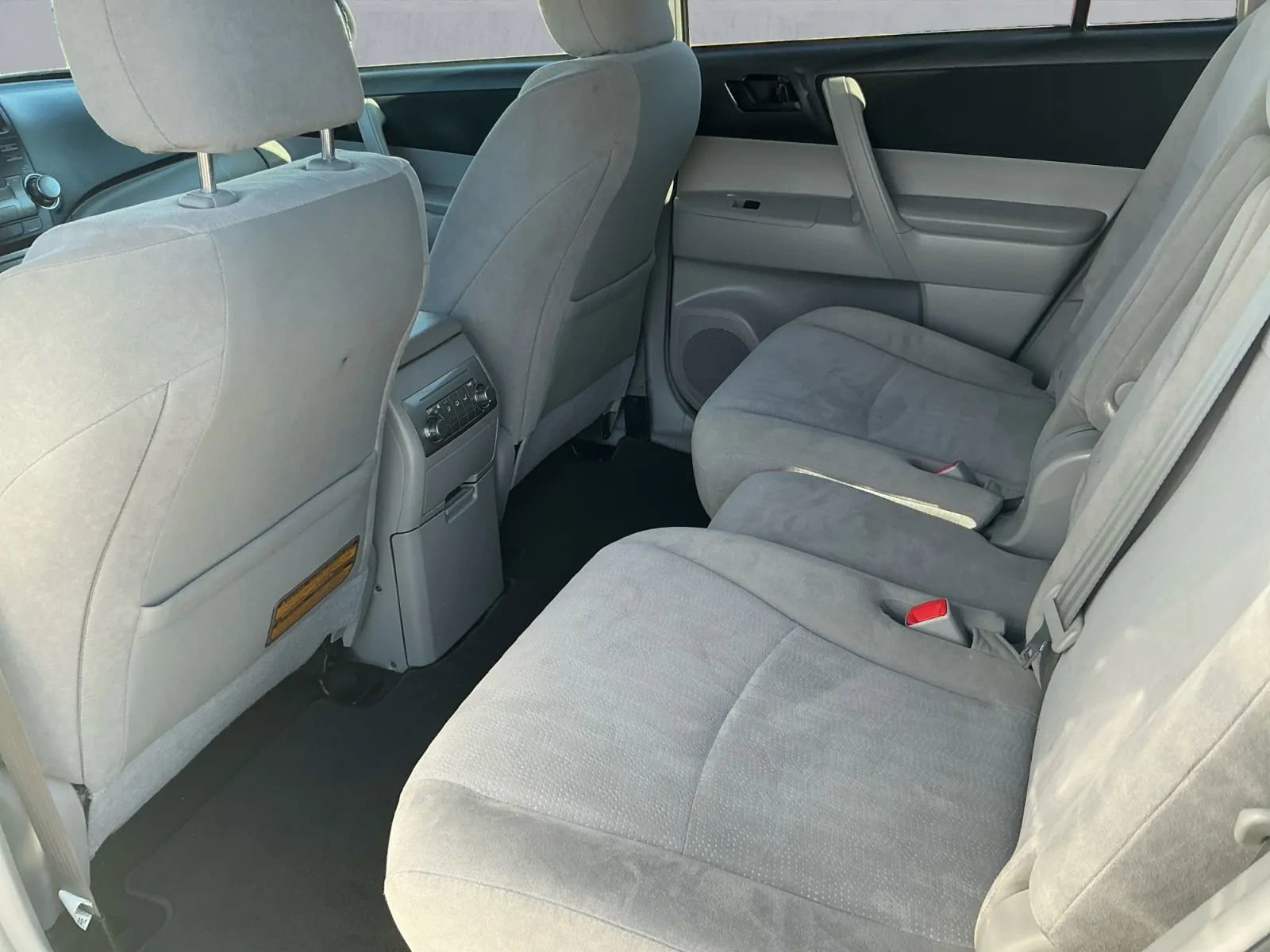 Used 2011 Toyota Highlander 4WD image 15