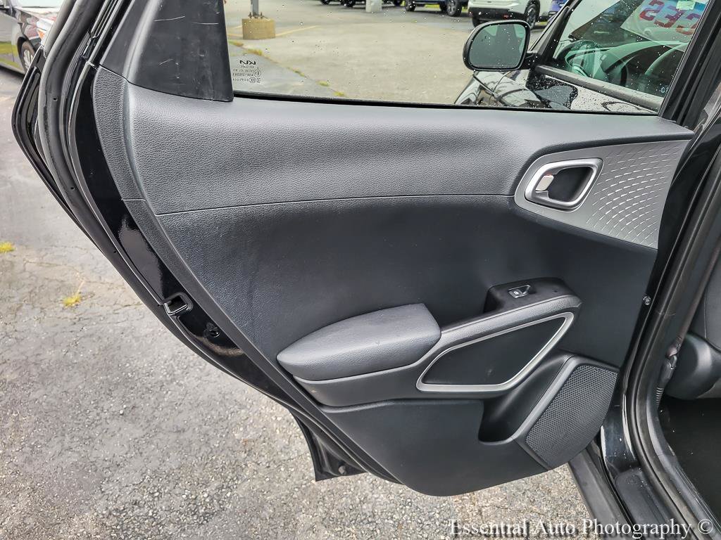 Used 2024 Kia Soul LX w/ Option Group 015 FWD image 24