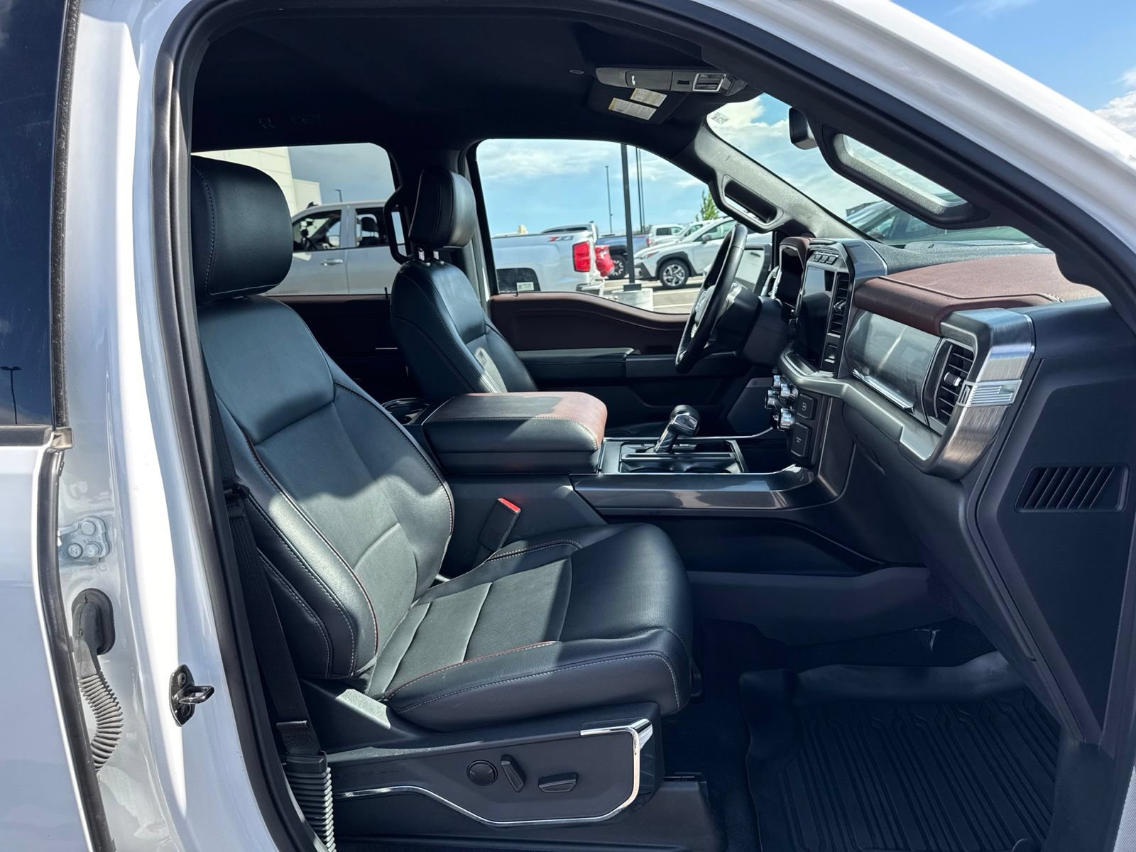 Used 2023 Ford F150 Lariat AWD/4WD image 11