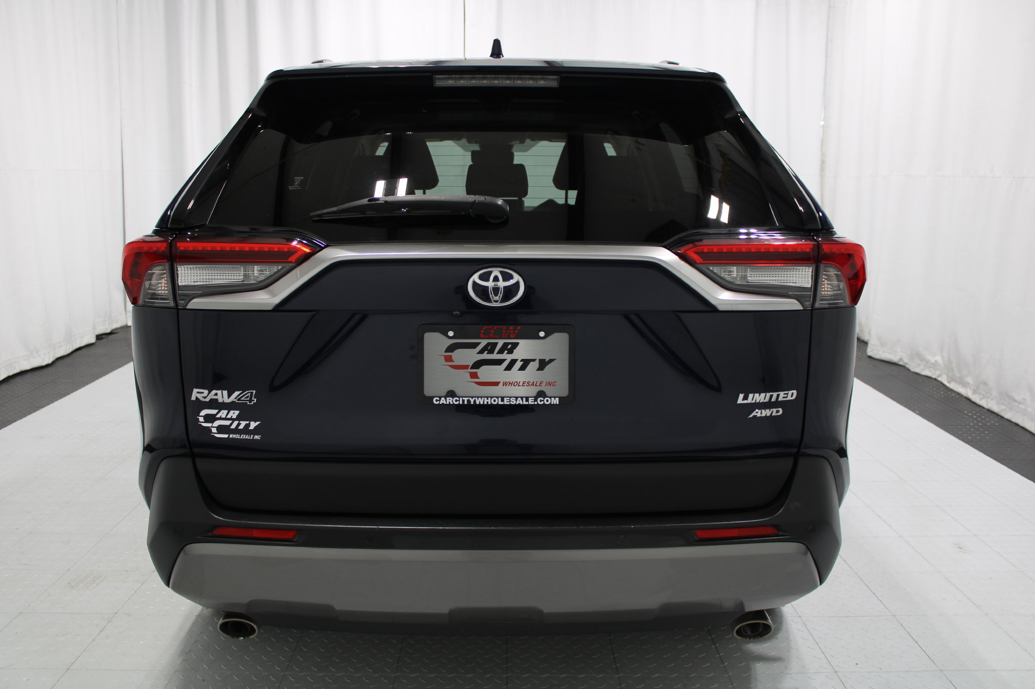 Used 2019 Toyota RAV4 Limited AWD/4WD image 7