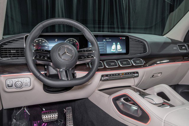 New 2026 Mercedes-Benz GLS 450 450 4MATIC&reg; SUV image 20