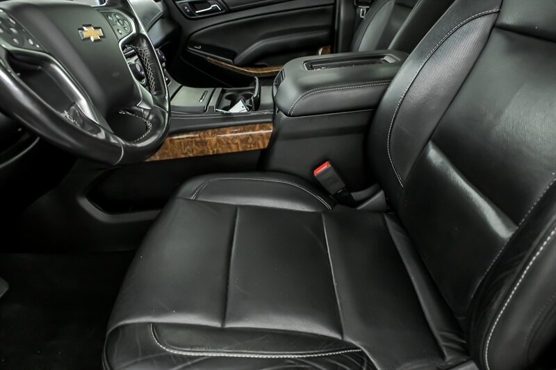 Used 2018 Chevrolet Suburban Premier AWD/4WD image 15
