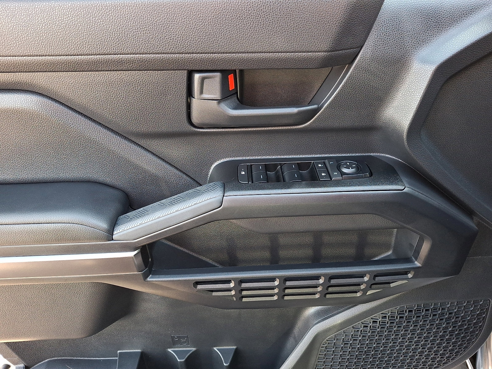 Certified 2025 Toyota 4Runner SR5 image 13