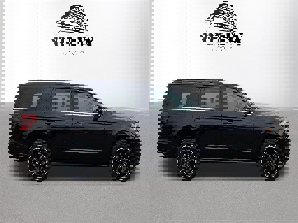 Used 2024 Ford Expedition Limited image 3