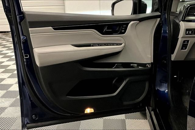 Used 2024 Honda Odyssey Touring image 21