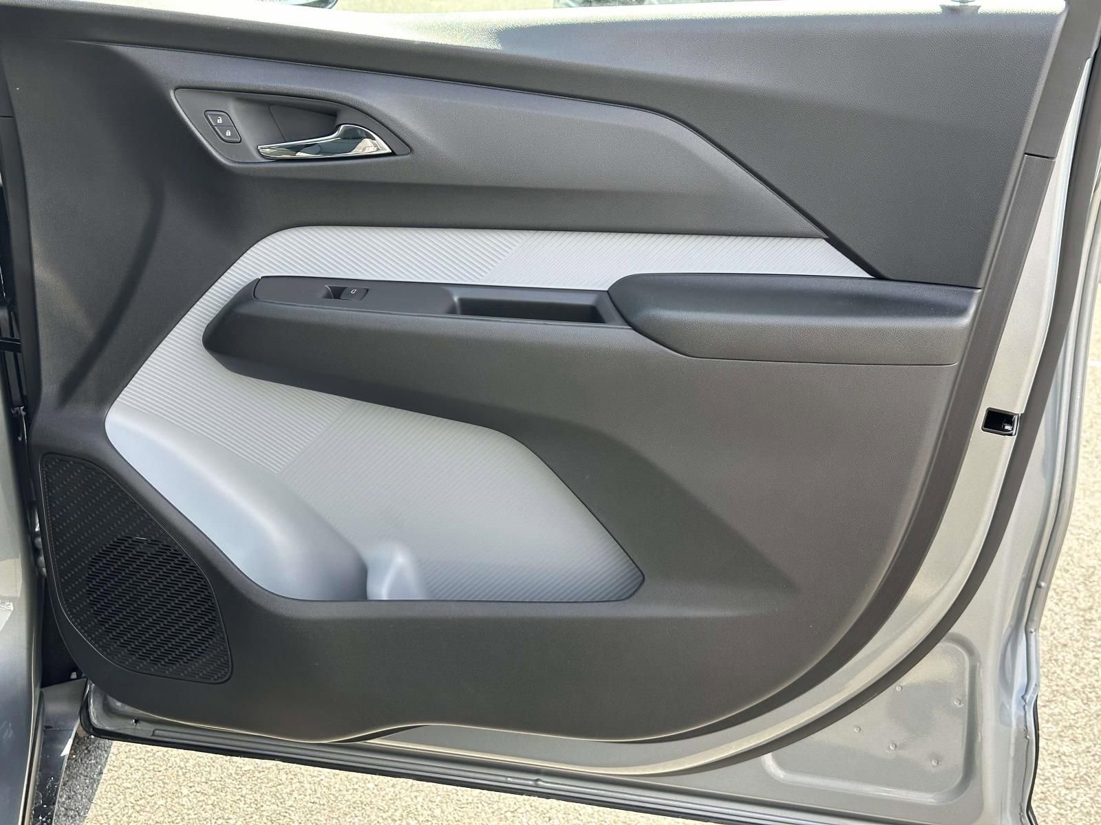 New 2027 Chevrolet Bolt RS image 25