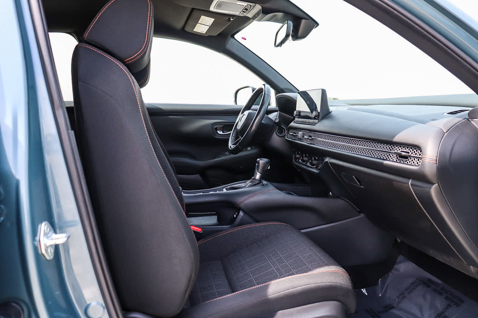 Used 2023 Honda HR-V Sport image 17