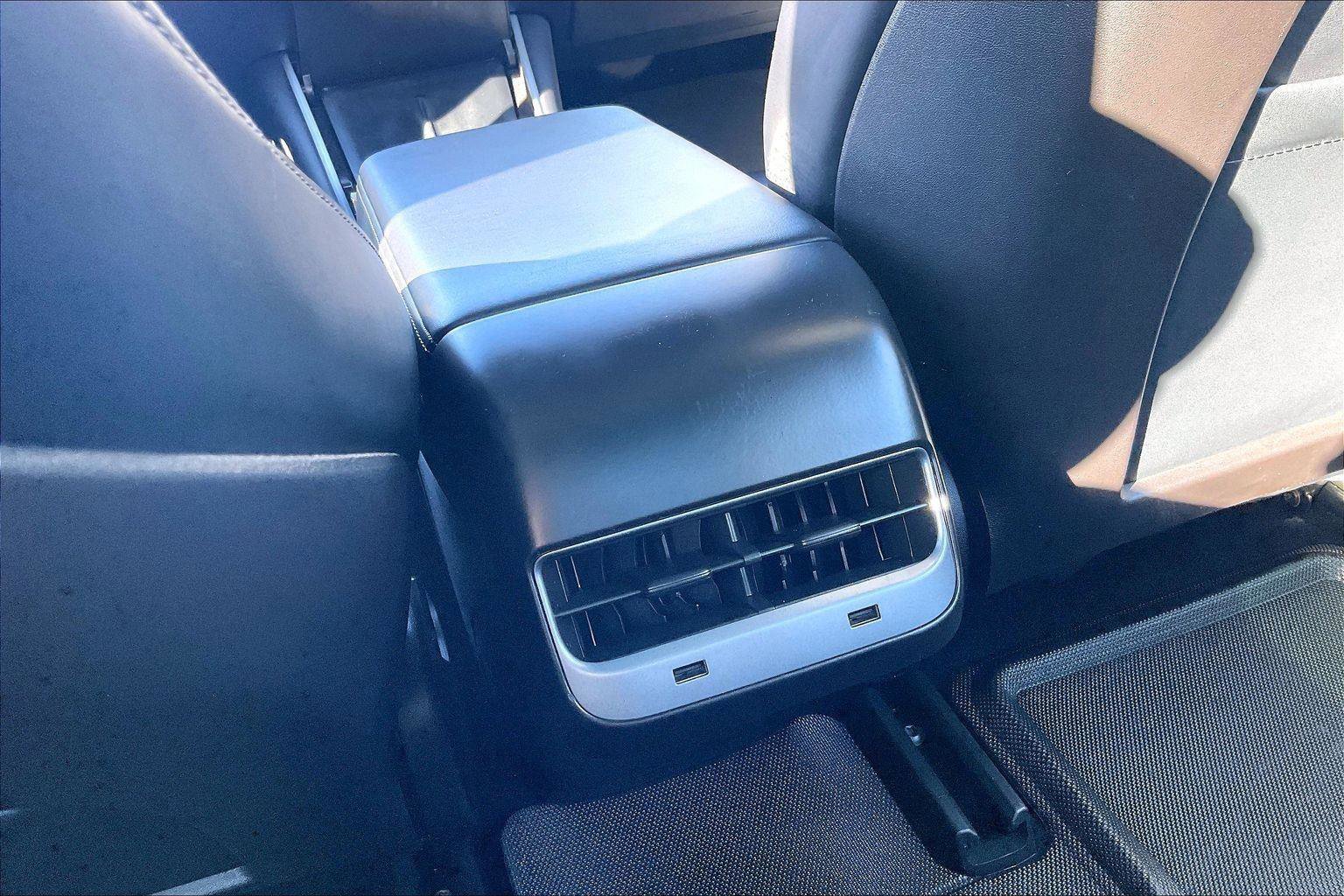 Used 2019 Tesla Model 3 Long Range image 23