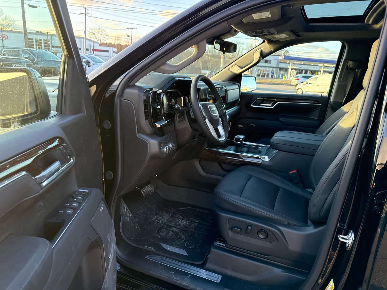 New 2026 GMC Sierra 1500 Elevation w/ Elevation Premium Package image 18