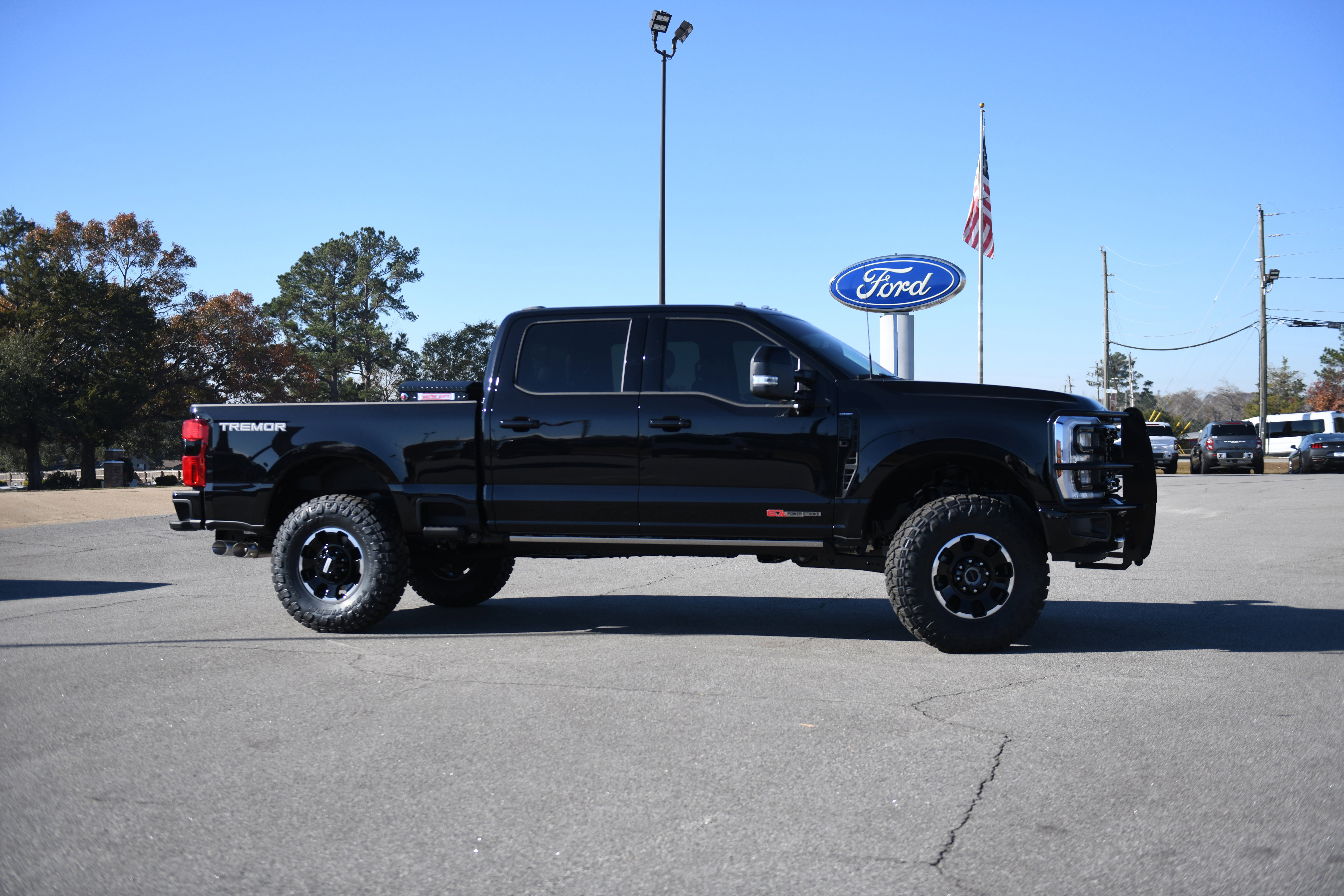 New 2026 Ford F250 Lariat w/ Tremor Off-Road Package