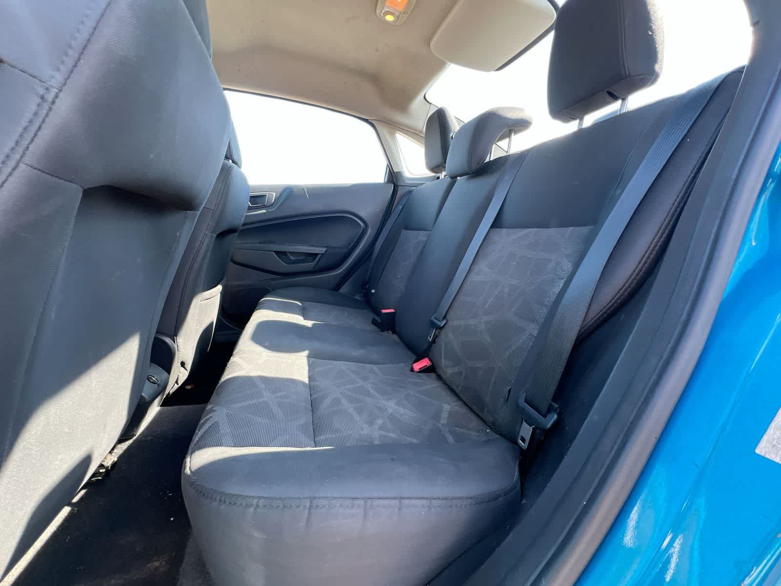 Used 2013 Ford Fiesta SE FWD image 19