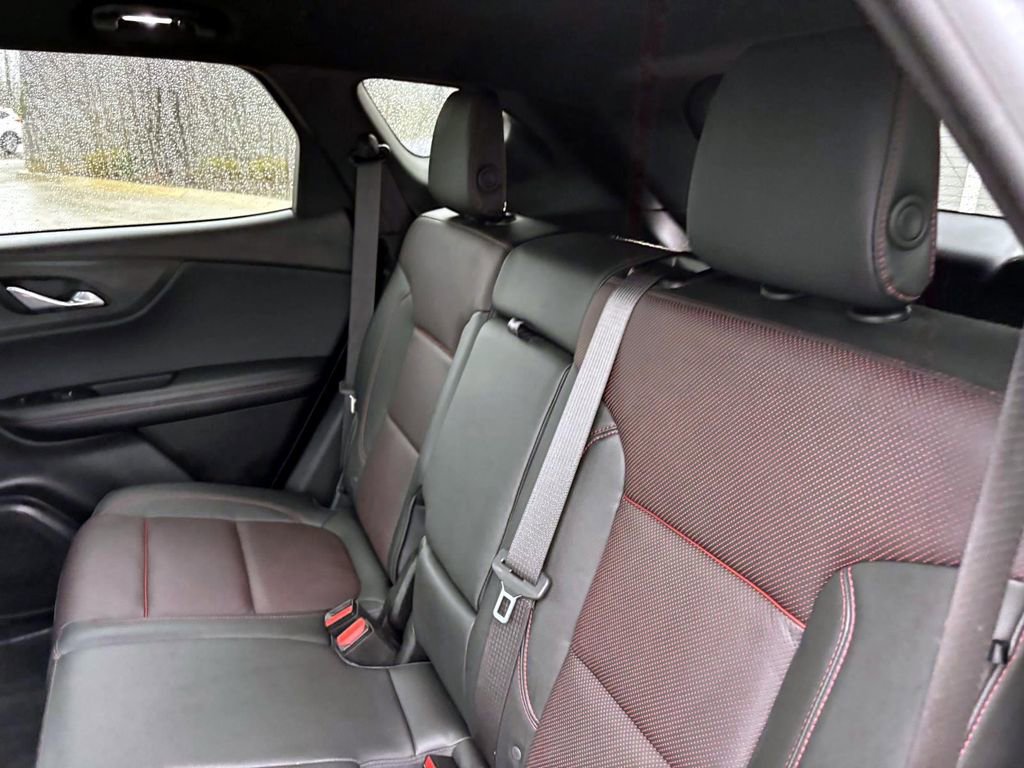 Used 2021 Chevrolet Blazer RS w/ Enhanced Convenience Package image 26