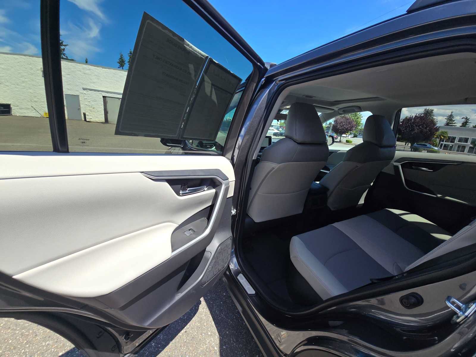 Certified 2025 Toyota RAV4 XLE Premium AWD/4WD image 15