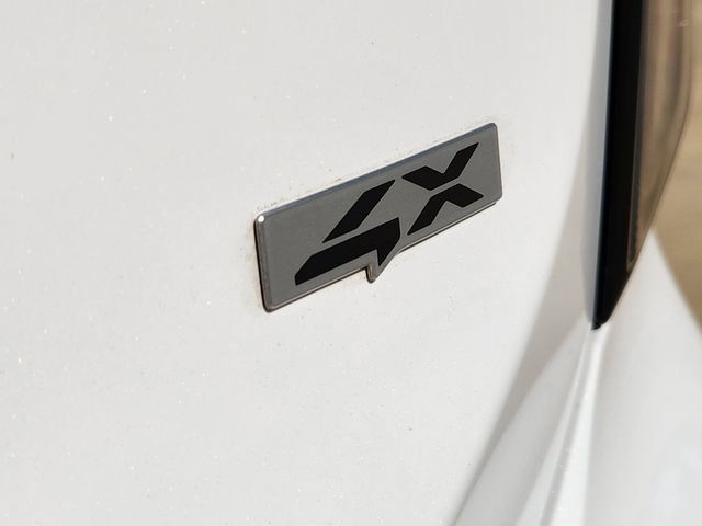 Used 2025 Kia Telluride EX w/ EX Captain's Chair Package image 10