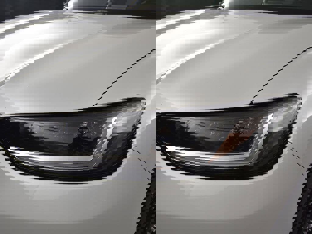 Used 2023 Honda HR-V EX-L image 12