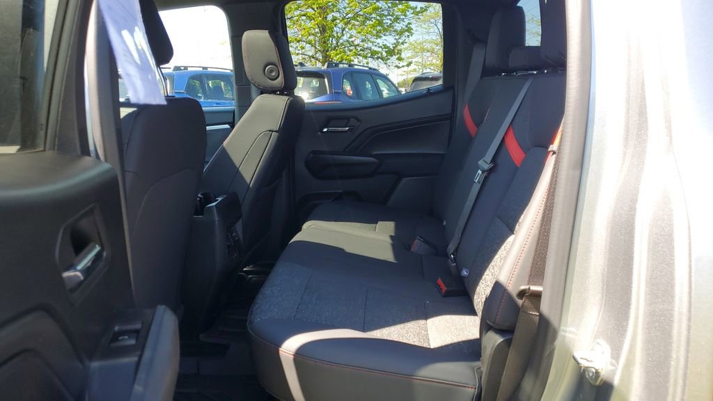Used 2024 Chevrolet Colorado Z71 w/ Z71 Convenience Package 2 AWD/4WD image 21