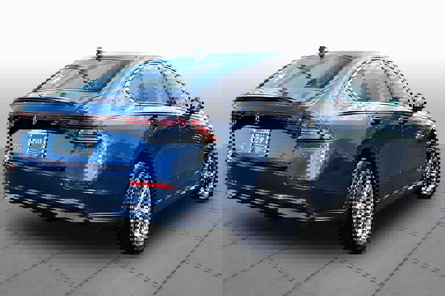 Used 2024 Honda Accord EX image 12