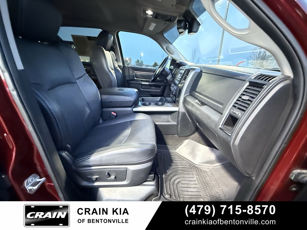 Used 2018 RAM 2500 Laramie w/ Sport Appearance Group image 32